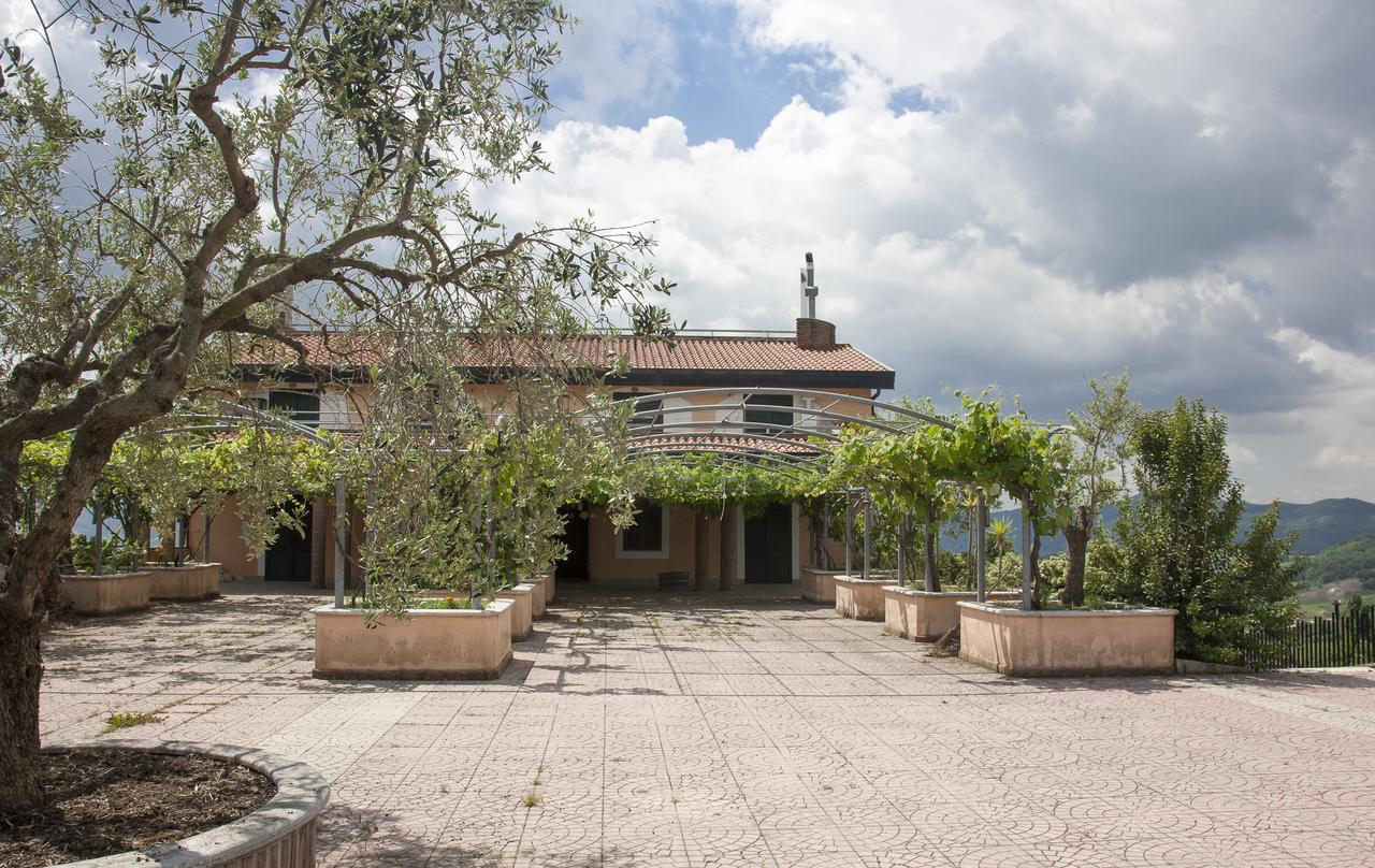 Lisandro Wine Resort Apartments Caserta Castel Campagnano Luaran gambar